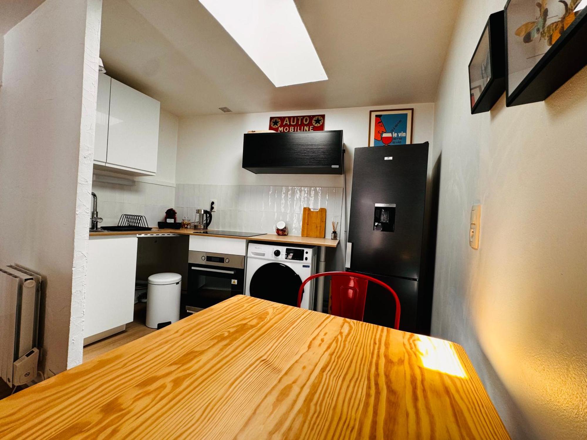 Le Petit Re, Hypercentre, Garage Prive, Terrasse Leilighet Niort Eksteriør bilde