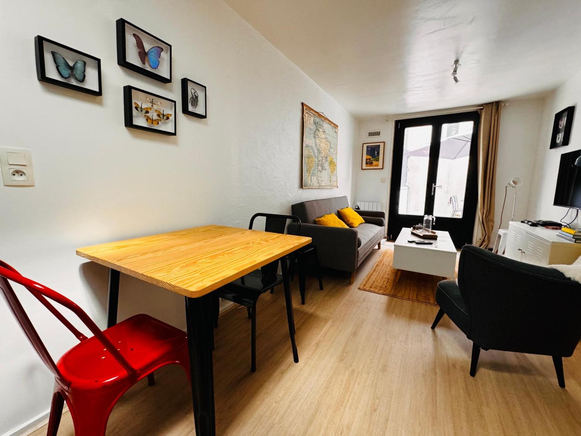 Le Petit Re, Hypercentre, Garage Prive, Terrasse Leilighet Niort Eksteriør bilde