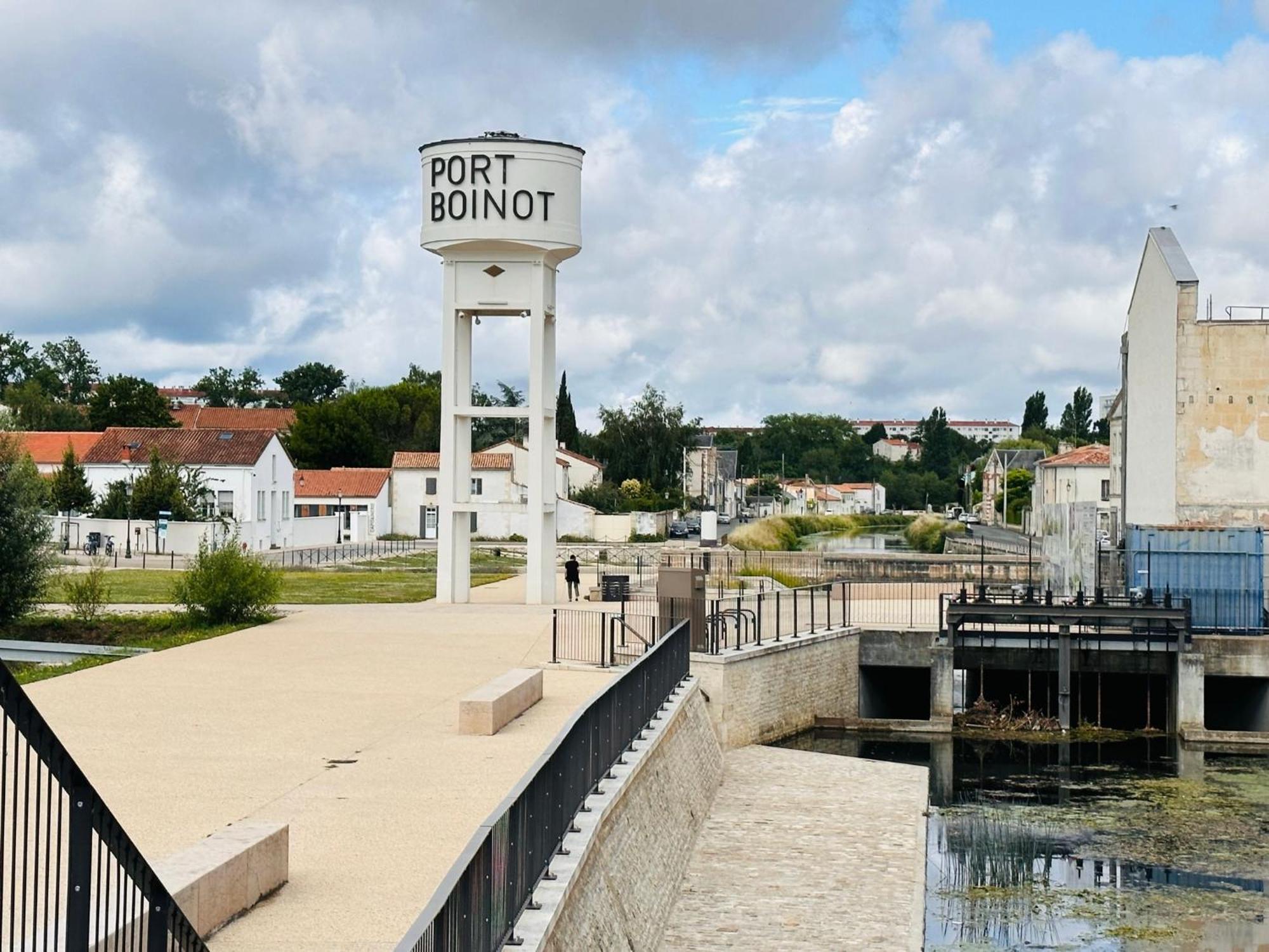 Le Petit Re, Hypercentre, Garage Prive, Terrasse Leilighet Niort Eksteriør bilde